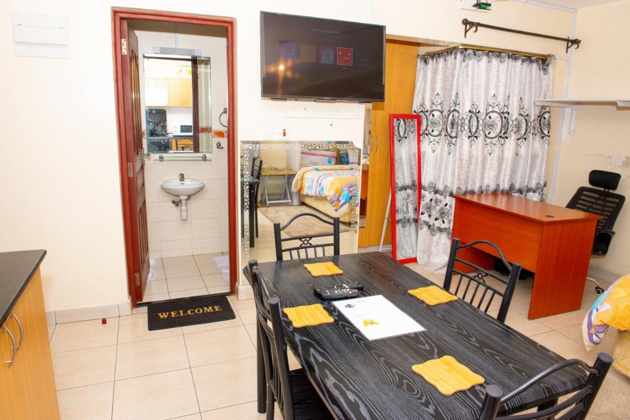 Mercy-Phillips Apartments Located At Eagle Tower Building Nairobi City Centre Ngoại thất bức ảnh