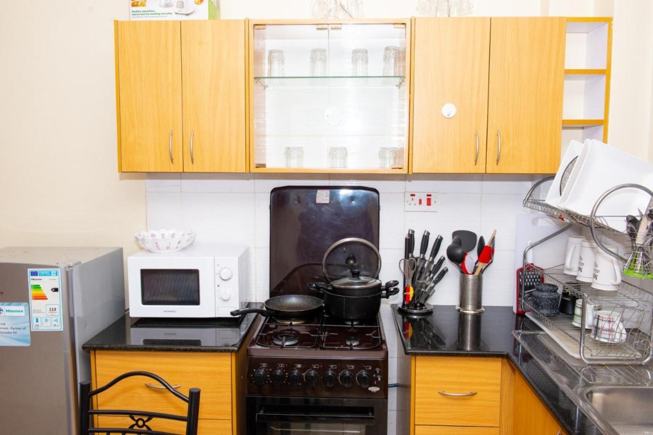 Mercy-Phillips Apartments Located At Eagle Tower Building Nairobi City Centre Ngoại thất bức ảnh