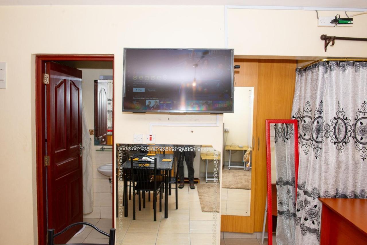 Mercy-Phillips Apartments Located At Eagle Tower Building Nairobi City Centre Ngoại thất bức ảnh