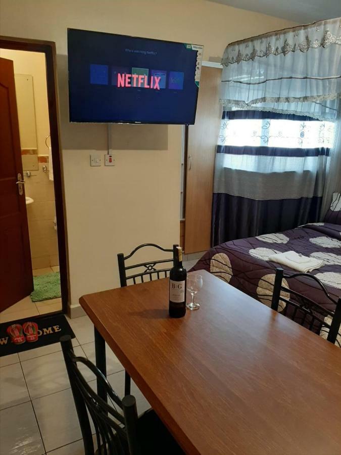 Mercy-Phillips Apartments Located At Eagle Tower Building Nairobi City Centre Ngoại thất bức ảnh
