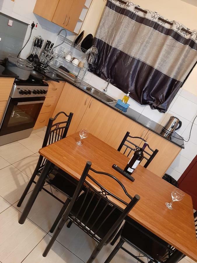 Mercy-Phillips Apartments Located At Eagle Tower Building Nairobi City Centre Ngoại thất bức ảnh