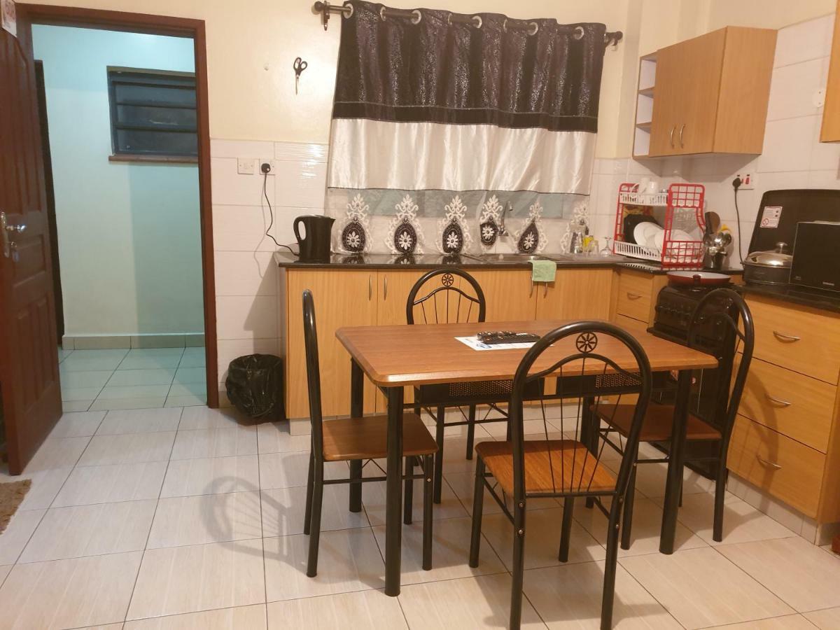 Mercy-Phillips Apartments Located At Eagle Tower Building Nairobi City Centre Ngoại thất bức ảnh